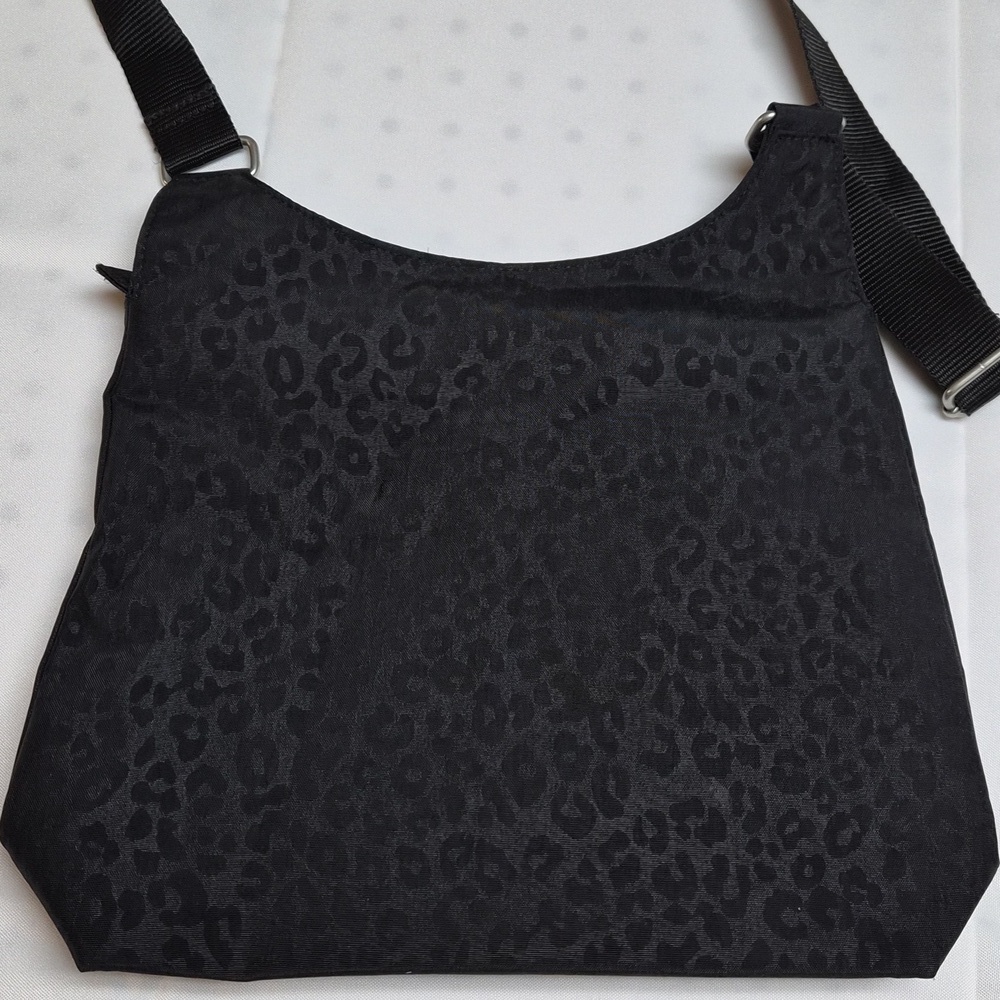 Baggallini Charcoal Leopard Crossbody Bag Exc Cond - Picture 7 of 10